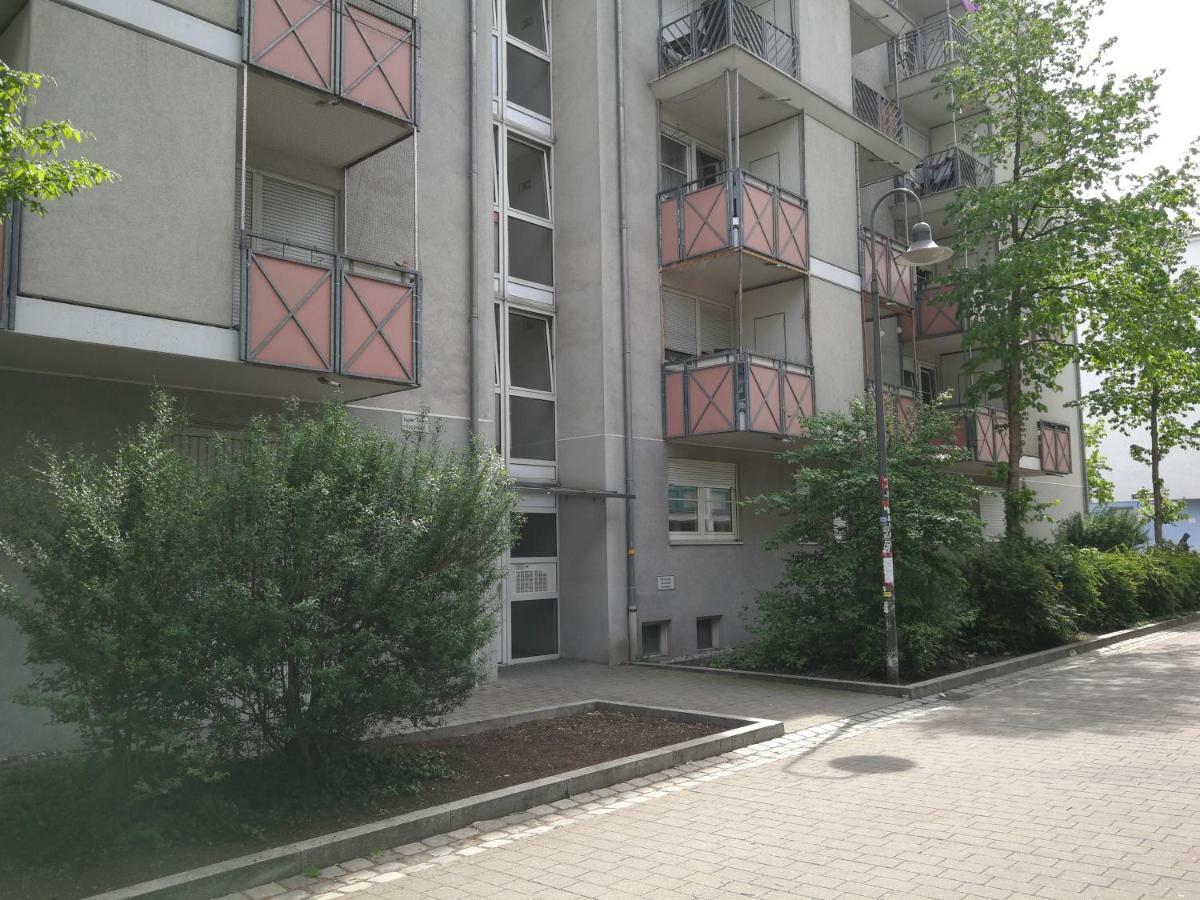 Quiet City-Apt, 4Min City-Center, 18Min Fair Nuernberg!!! エクステリア 写真